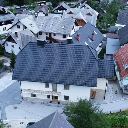Alpska Roza Апартаменты Краньска Гора